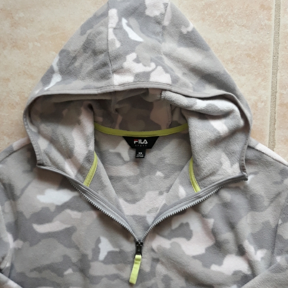 *Host Pick*FILA Sport camo hooded pullover - Picture 3 of 8